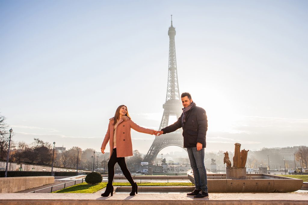 romantic paris eiffeltower photoshooting