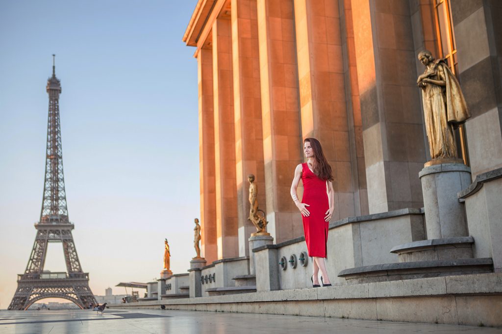 model fashion photographer eiffeltower paris